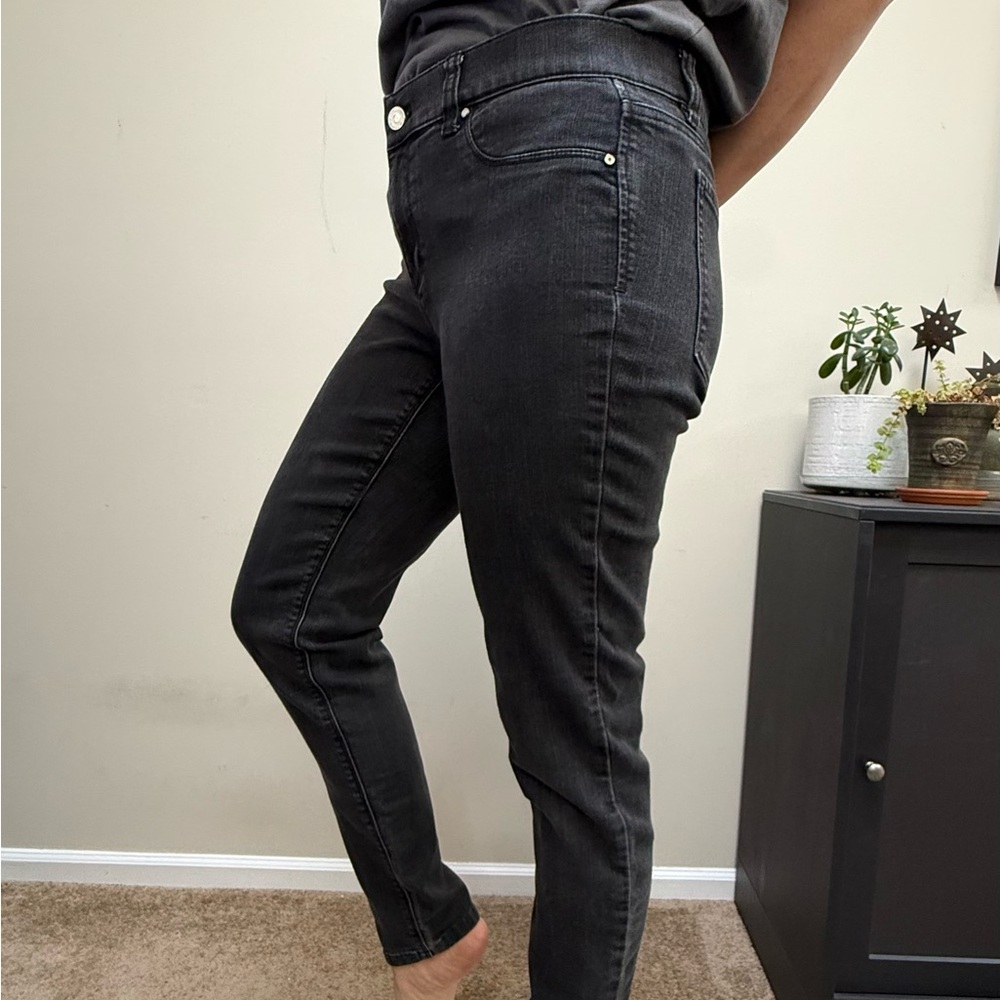 White House Black Market Black Skinny Jeans- Size Medium